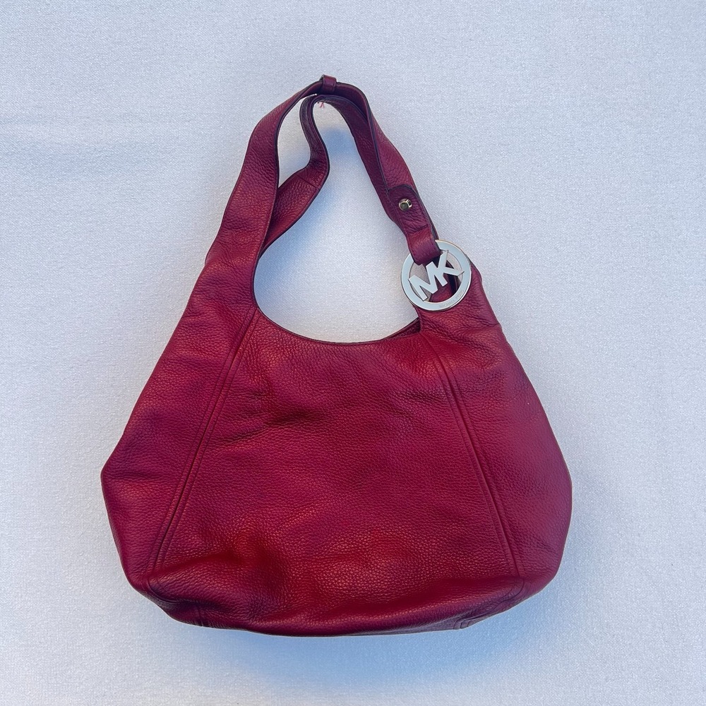 Michael Kors Large pebbled leather hobo shoulder bag – red/wine, MK medallion